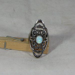 Vintage Sterling Silver Ring With Opal Celtic Design Size 8.75